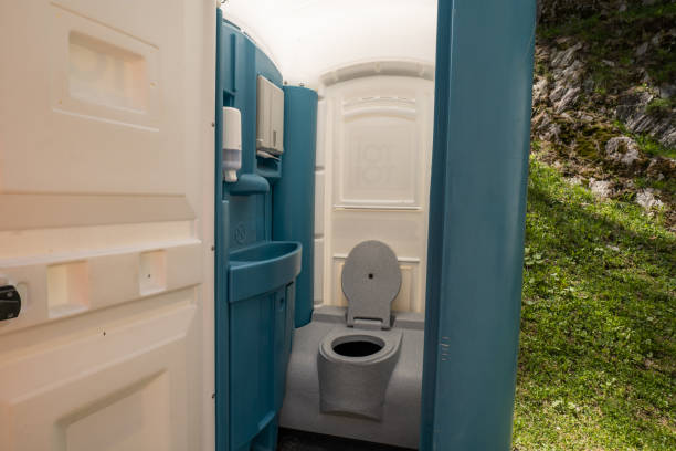 Best Wedding porta potty rental  in Longbranch, WA