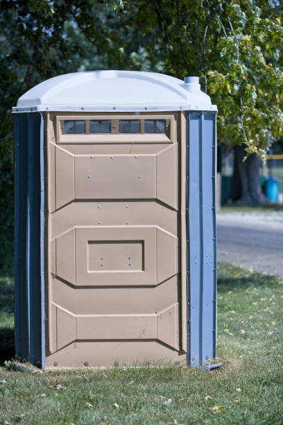 Portable Toilet Options We Offer in Longbranch, WA